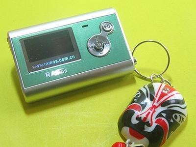 時尚炫彩 魅力狂飚 藍魔RM717詳盡評測